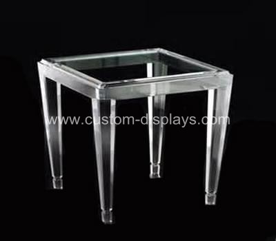 Table basse en plexiglas