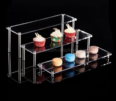 Clear plastic cupcake stand