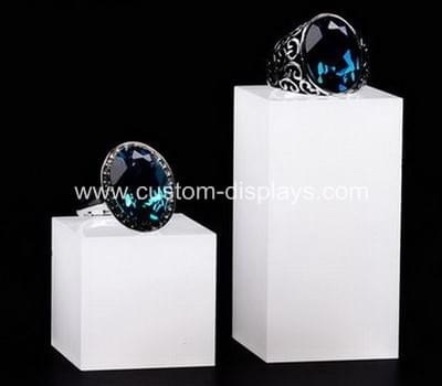 White acrylic ring display