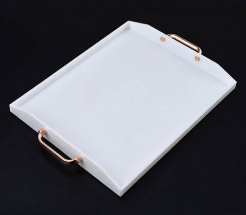 Vendita in fabbrica Vassoio per vanità in acrilico bianco con maniglie dorate