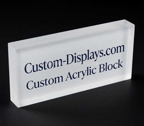 Individuell bedruckte Logo-Blöcke und Schilder aus mattiertem Acryl